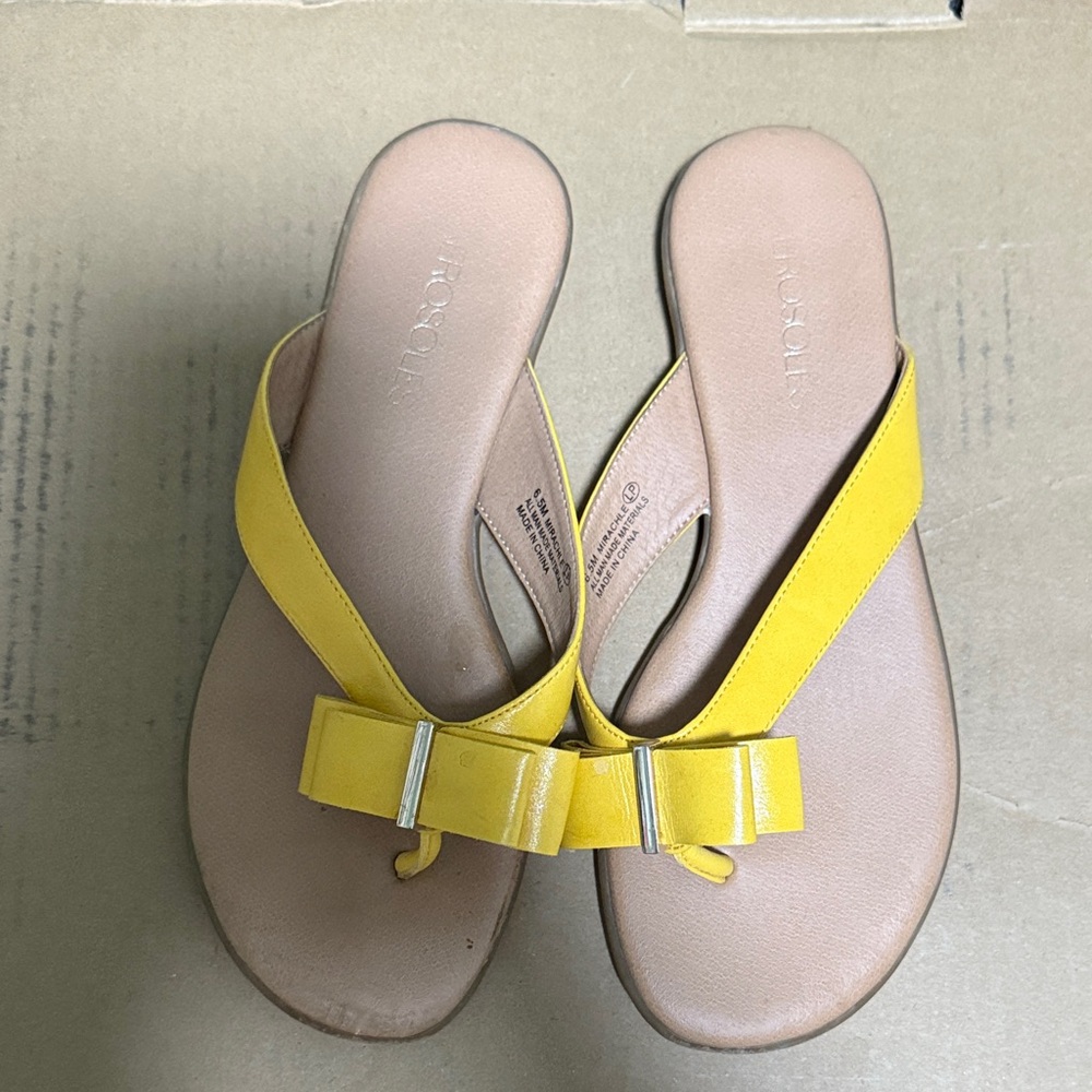 Aerosoles Yellow/gold Bow Sandals
